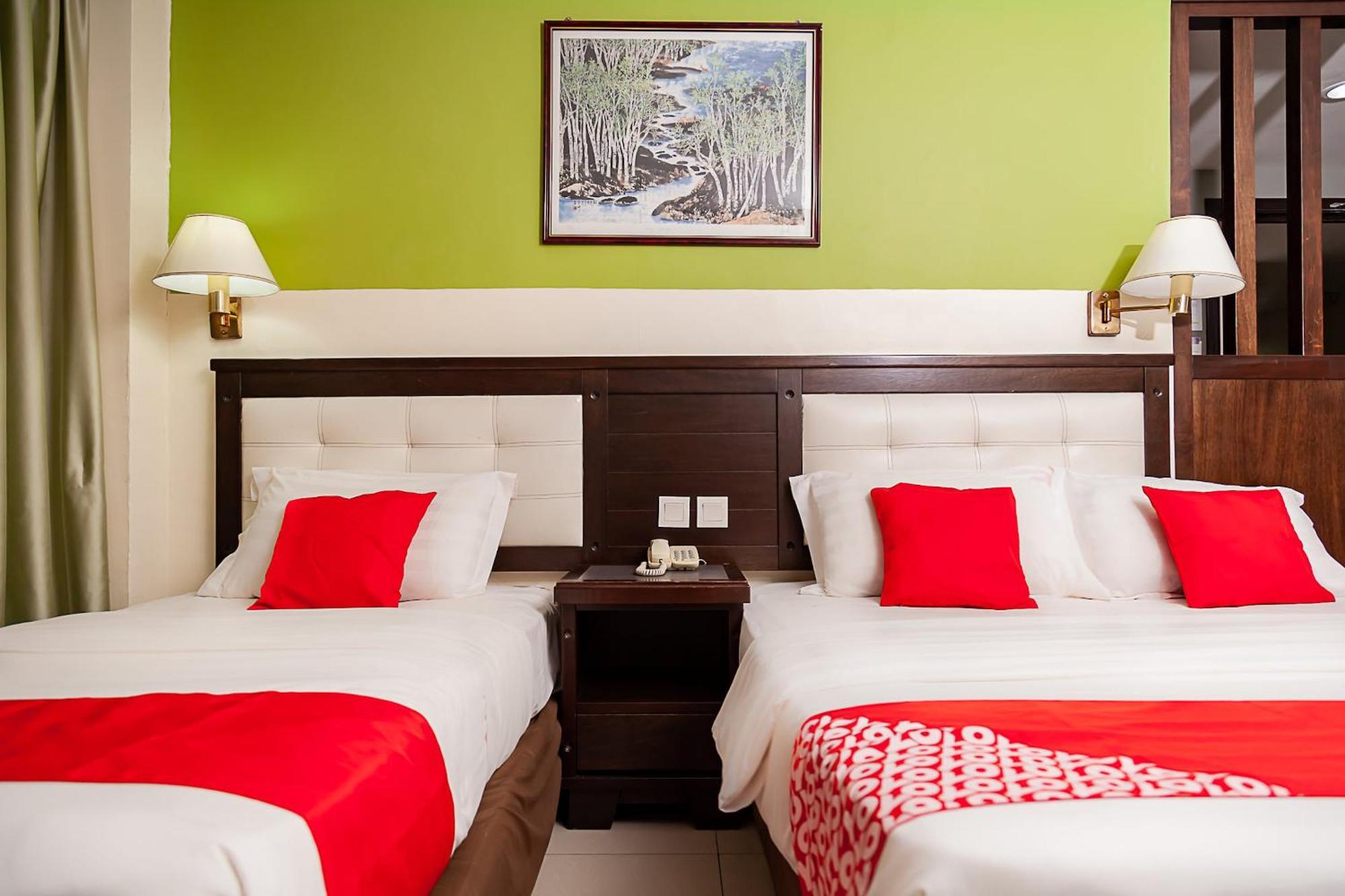 Super Oyo 90055 Mansion Inn Сібу Екстер'єр фото