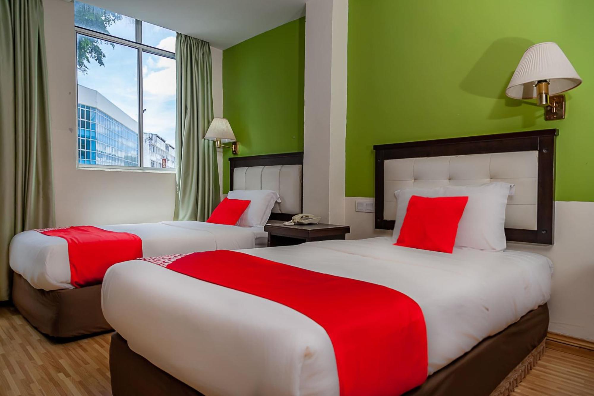 Super Oyo 90055 Mansion Inn Сібу Екстер'єр фото